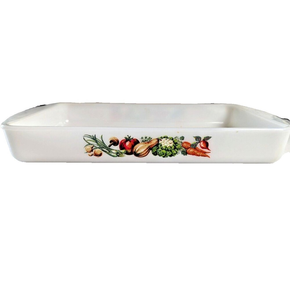 Glasbake Vegetable Medley Lasagna Pan Baker 3-qt Milk Glass J-2026 Vintage 1970s